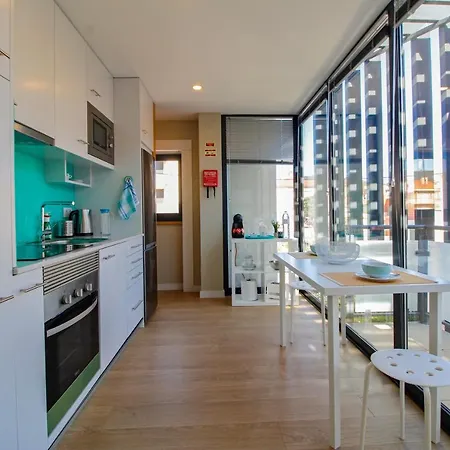 Casa Sao Vicente - Near Centre With Private Parking *