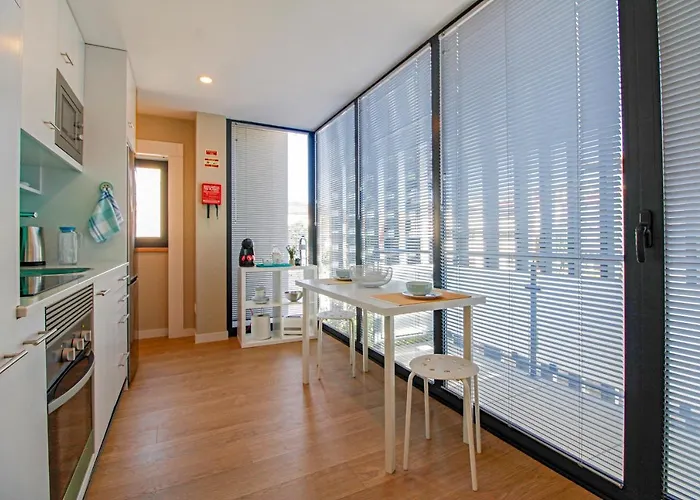 Casa Sao Vicente - Near Centre With Private Parking 公寓 *