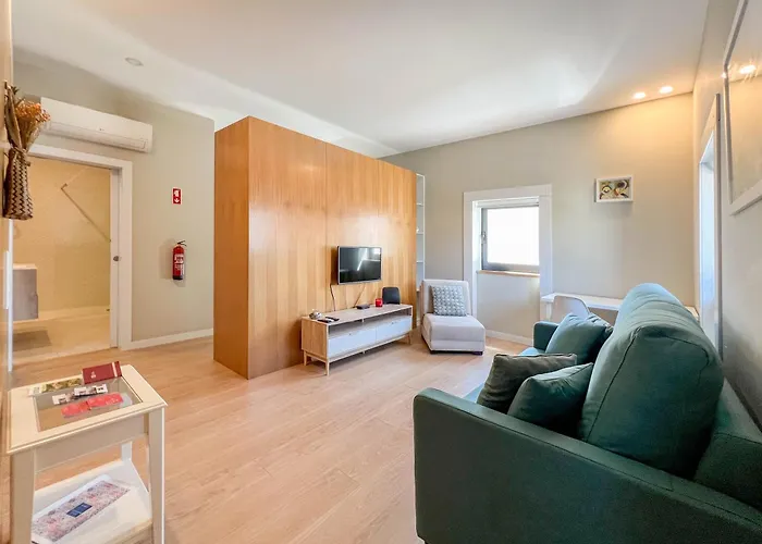 Casa Sao Vicente - Near Centre With Private Parking